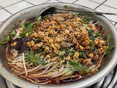 -周良天山牛杂城(天山路总店)