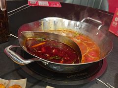 -由衷贵州酸汤牛肉火锅(新桥店)