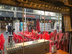 -BHC炸鸡(明洞总店)