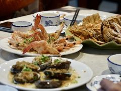 -三亚火车头万人海鲜广场