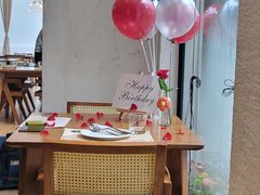 -Mark&Mars Restaurant