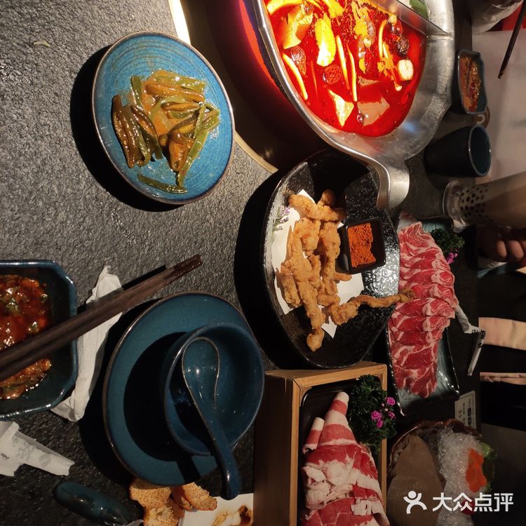 凑凑火锅冲冲冲！