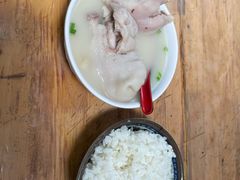 -雷祖芳老妈蹄花店