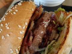-The Habit Burger Grill 哈比特汉堡(复兴soho店)