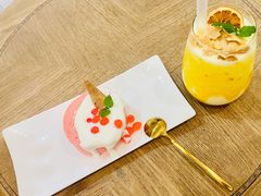 -共舞时光猫咖·狗咖(新街口店)