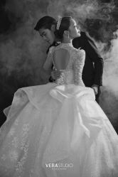 -至臻微拉婚纱摄影