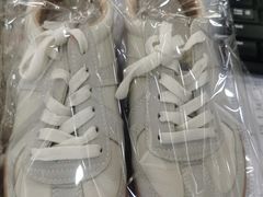 -翰皇直营洗衣洗鞋(望京鹿港店)