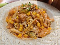 -Dragon Pizza•圆脸龙披萨·牛排餐厅