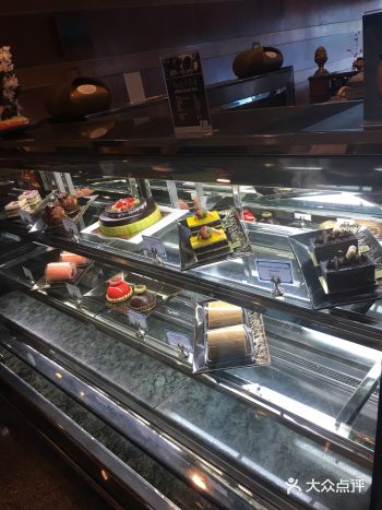 睡了一个好觉！今天早上去用餐它早餐是在二楼！地方非常