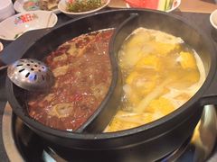 -沸炉重庆老火锅(军事博物馆店)