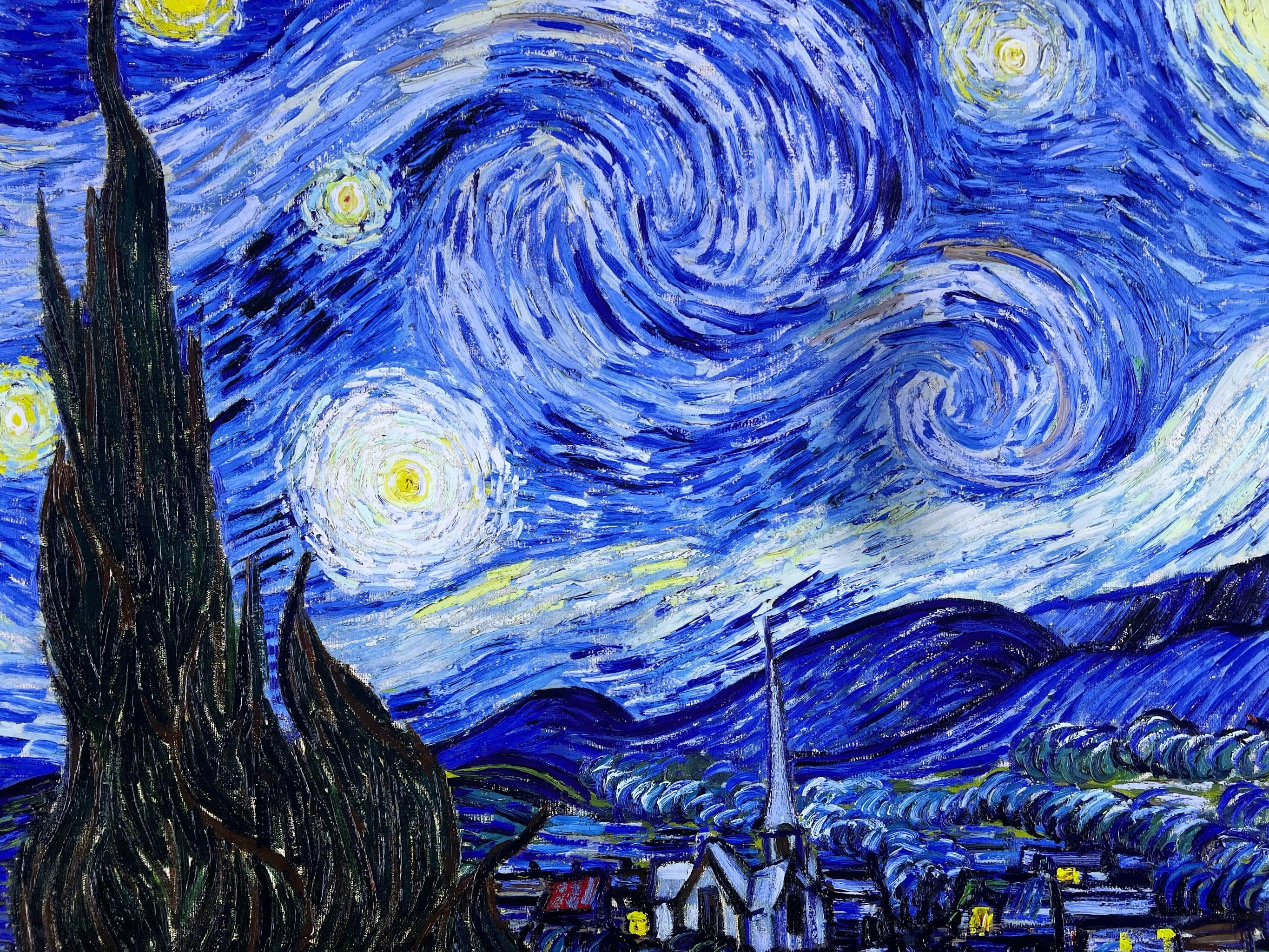 n夜间的露天咖啡座的蓝色星空我也喜欢,甚至能看到街角路过的行人