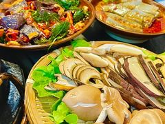 -阿山卓·野生菌火锅·纳西火塘烤肉