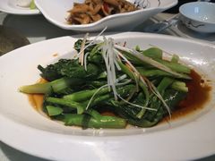 -鑫巴蜀小镇 · 水煮鱼专研店(玉桥店)