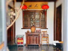 -泉畔人家·老济南经典鲁菜(大明湖店)