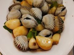 -胡须佬鸡煲四季火锅店(石厦西村直营店)
