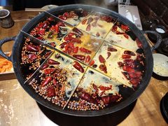 -白乐天毛肚火锅馆(解放碑店)