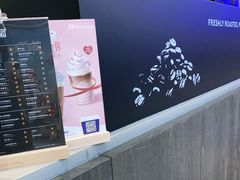-瑞幸咖啡(凯德埃德蒙顿路店)