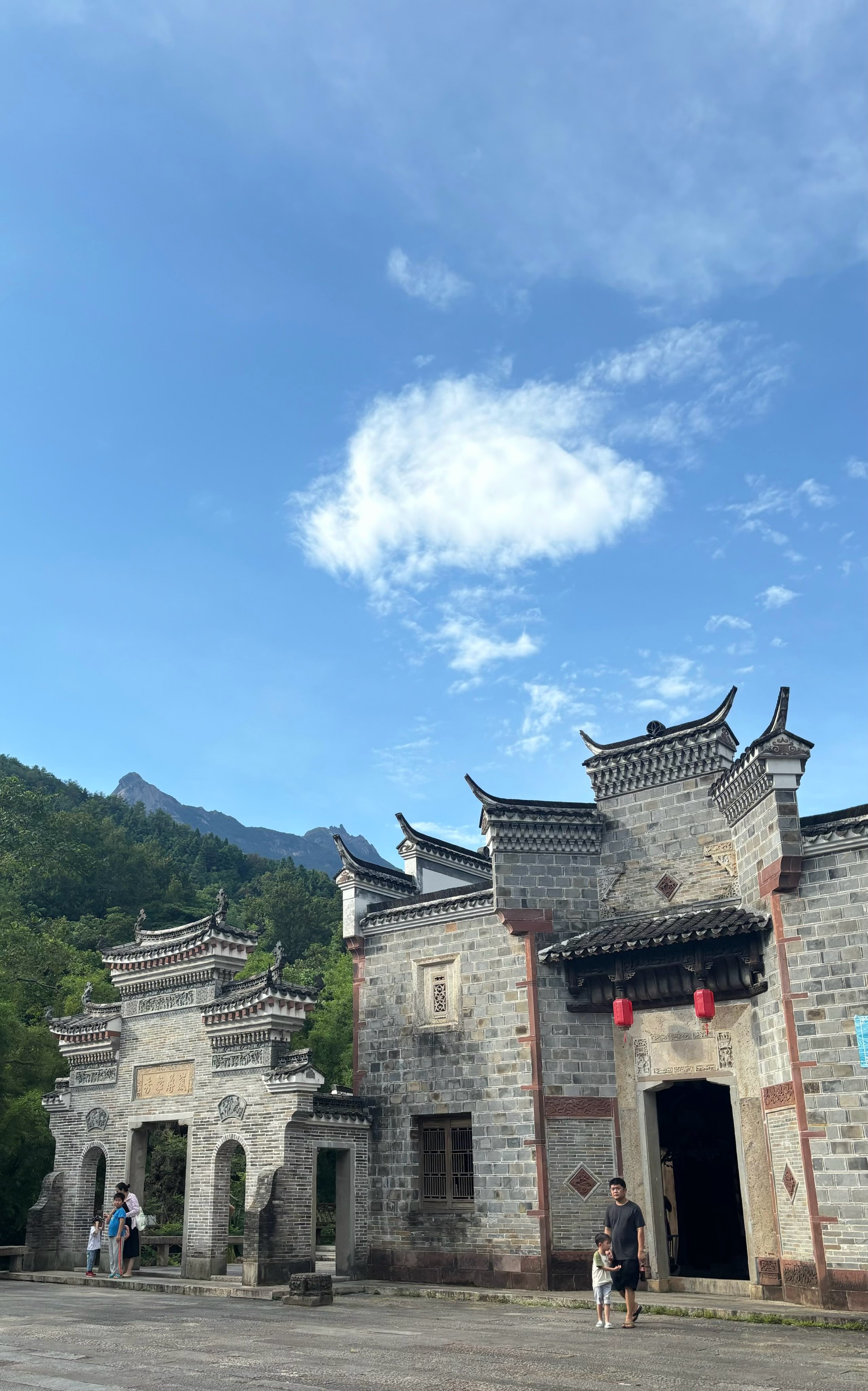 新丰县旅游最著名景区图片