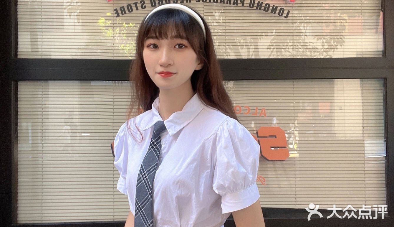 人均20几 店名：Jenny见你 高空景观甜品