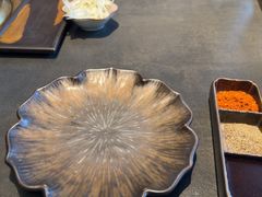 -铭牛烧肉·和牛海鲜自助(高新月牙湖店)