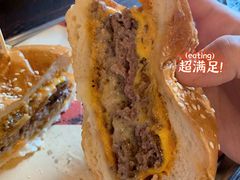 The&nbsp;K.O.&nbsp;绝代佳人招牌汉堡-Side Street街旁(交道口店)