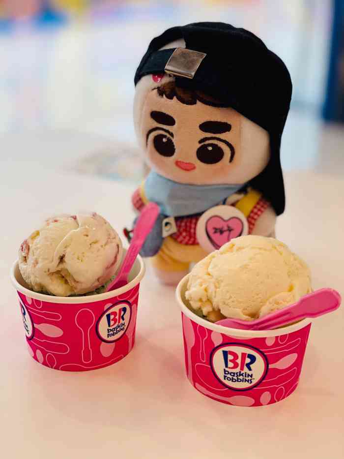 芭斯罗缤冰激凌92 开在上海额店铺屈指可数,虹桥天地这家生意还算