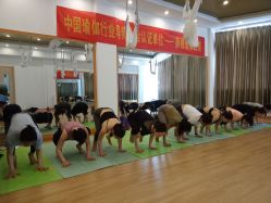 点击看大图 -静穆瑜伽普拉提连锁