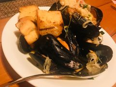 -斯普汇生蚝牛排馆(中骏世界城店)