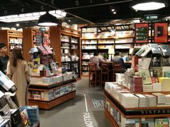 -西西弗书店&矢量咖啡(凯德晶萃广场店)