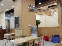 大堂-江城燕子大排档(江汉路步行街店)