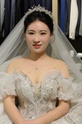 -艾米丽婚纱礼服