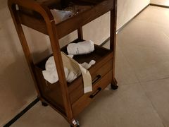 -灸春堂·艾灸·痛症·整脊连锁(之江银泰店)