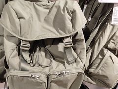 -优衣库(广州天河领展广场店)