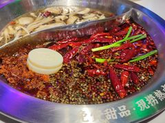 -卤校长重庆火锅(国兴店)