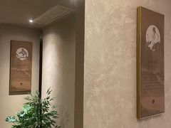 -灸春堂·艾灸·痛症·整脊连锁(之江银泰店)
