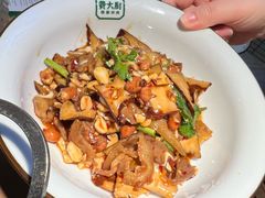 -费大厨辣椒炒肉(万家丽一店)