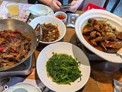 -黄泥岗·地道湖北菜(奥特莱斯店)