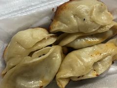 -黄阿姨锅贴大王(万航渡路店)