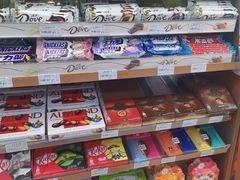 -全家便利店(莲花池东路店)