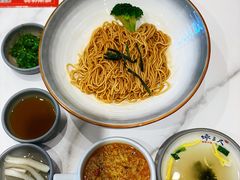 蟹粉拌面-馋三尺蟹粉小笼(人民广场店)
