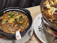 -闫家驴肉老店(华电一校店)
