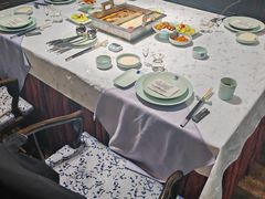 -宽坐河鲜馆(凤城九路店)