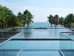 -亚龙湾喜来登·美景台大堂吧