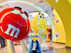 -m豆巧克力世界(上海世茂广场店)