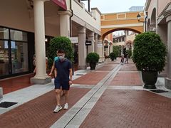 -佛罗伦萨小镇广佛名品奥特莱斯(疏港路店)