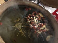 -威邵鸡煲(西华路总店)