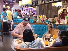 -领鲜活海鲜榴莲自助火锅(东门店)