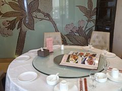 包厢-金杏·粘卷子 烤鸭 农家菜