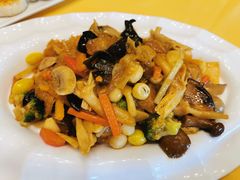 十八罗汉-功德林素菜饭庄(前门店)