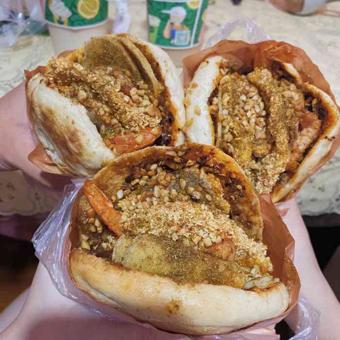 来自火星の夹饼(中山路店)-"和闺蜜最爱吃的夹饼之一我们要的10元套.